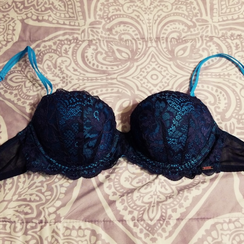 Victoria's Secret PINK Date bra